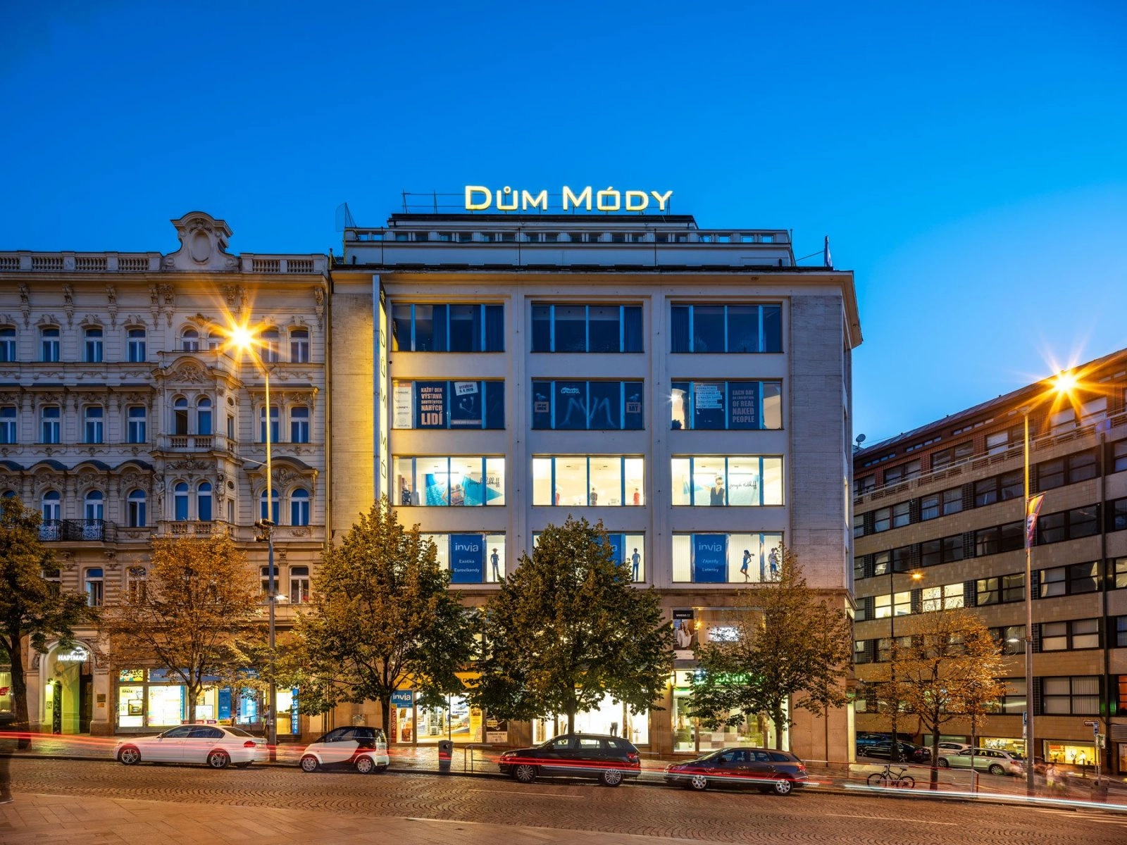 Dům módy — retail building, Wenceslas Square Prague 1